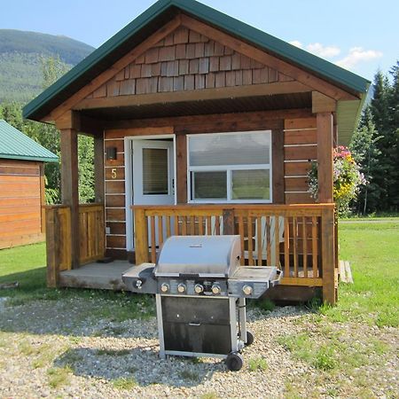 Beaver Creek Lodge And Cabins McBride Rum bild