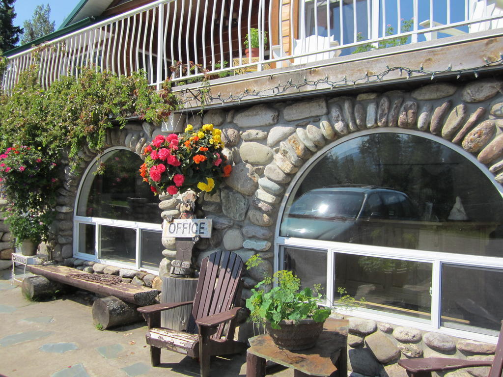 Beaver Creek Lodge And Cabins McBride Exteriör bild