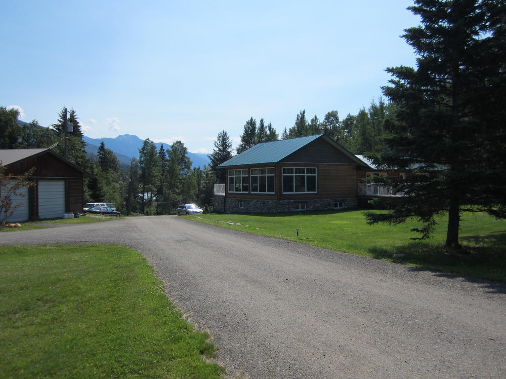 Beaver Creek Lodge And Cabins McBride Exteriör bild
