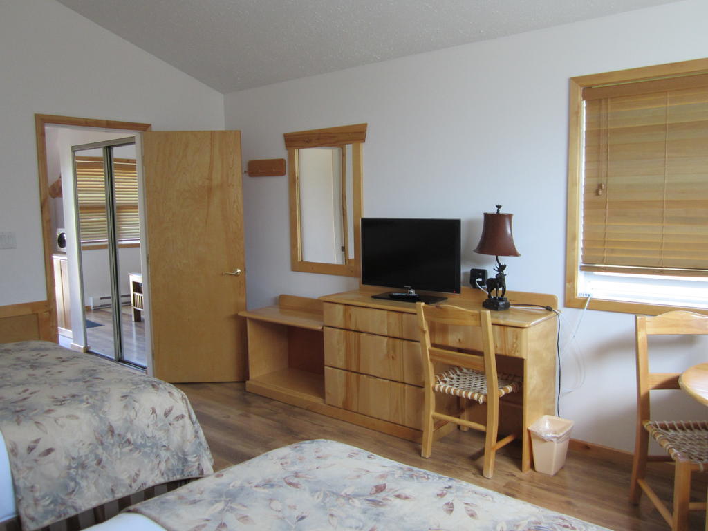 Beaver Creek Lodge And Cabins McBride Rum bild
