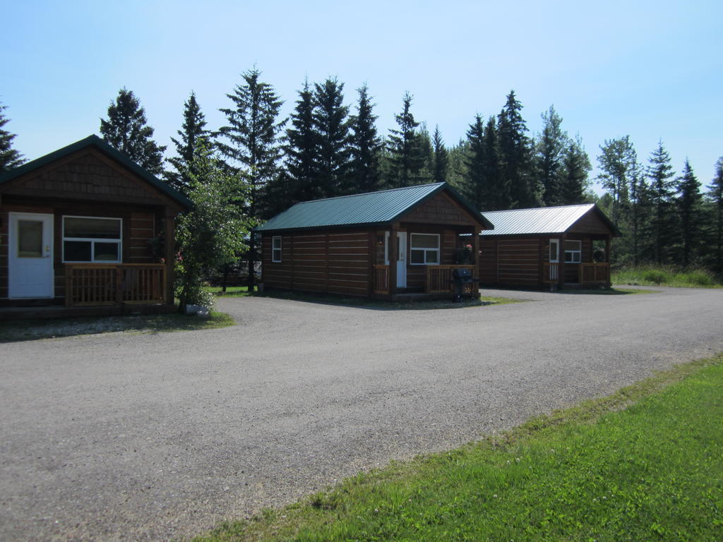 Beaver Creek Lodge And Cabins McBride Exteriör bild